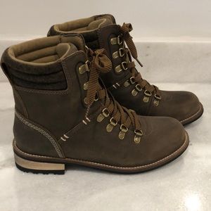 Kodiak Surrey waterproof Boots size 7.5 in brown